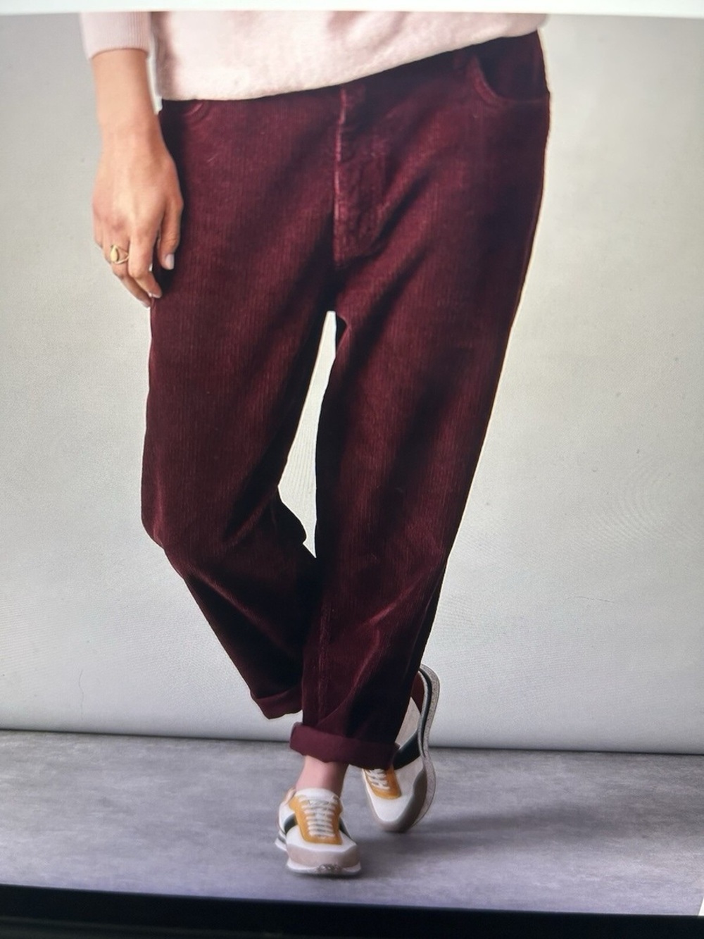 Celtic &Co Corduroy Barrel leg Relax Pants in Burgundy